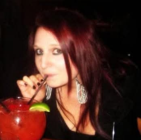 Meet your Posher, Stephanie - Picture 1 of 1